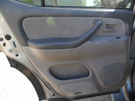 2007 Toyota Sequoia SR5 Silver 4.7L AT 4WD